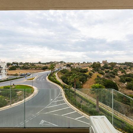 Beautiful 3Br Home With Private Balcony With Wifi & Ac By 360 Estates Marsaxlokk Exterior foto