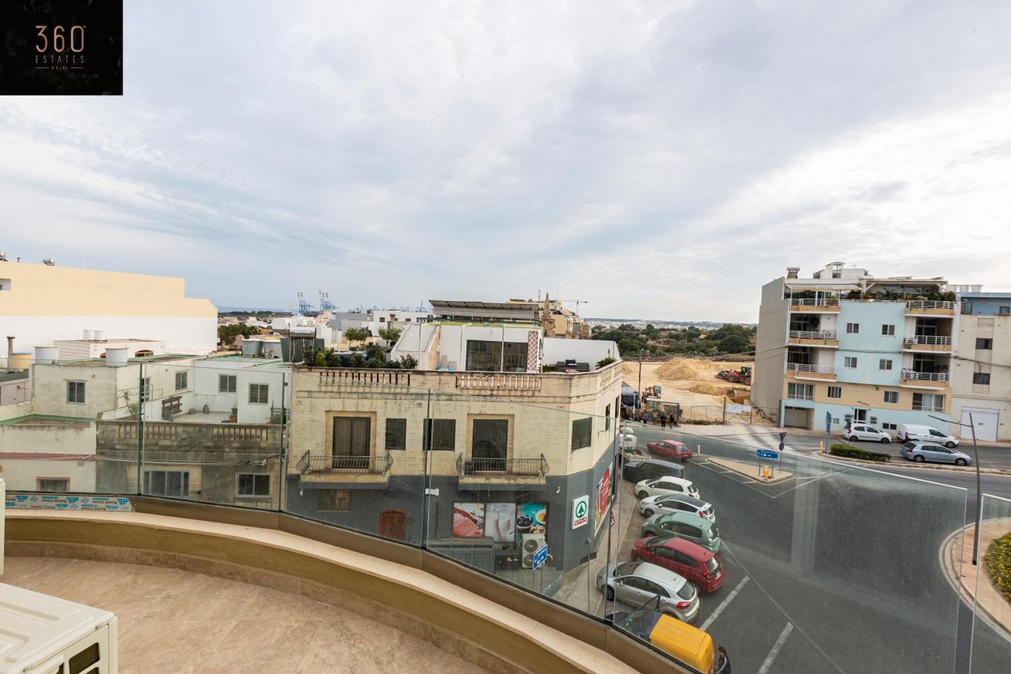 Beautiful 3Br Home With Private Balcony With Wifi & Ac By 360 Estates Marsaxlokk Exterior foto